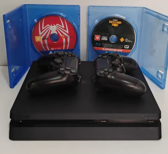 PS4 Slim 1TB