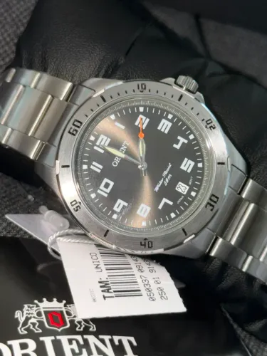 Relógio Orient Quartz 50M
