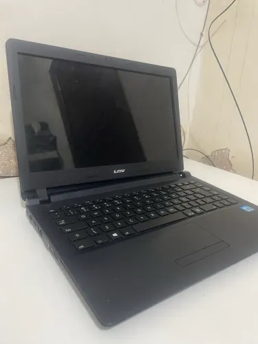 Notebook i3 - 4gb RAM ( leia descrição )