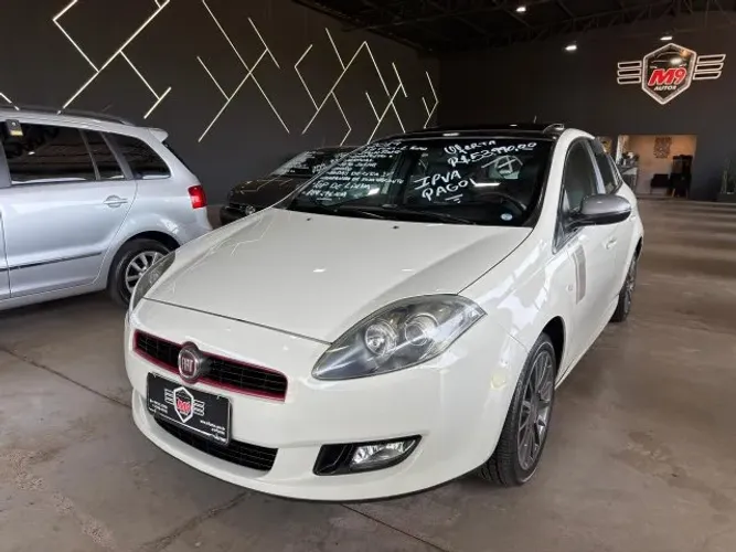 Fiat Bravo Absolute 1.8 Flex 16V 5P 2014
