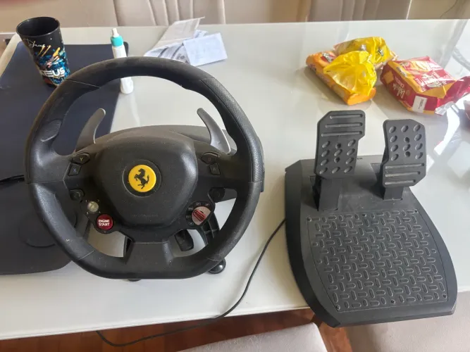 Volante Thrustmaster Ferrari GT Experience + Pedais - Excelente Estado