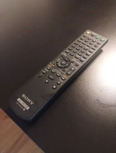 Controle remoto Sony modelo RM-ADU047
