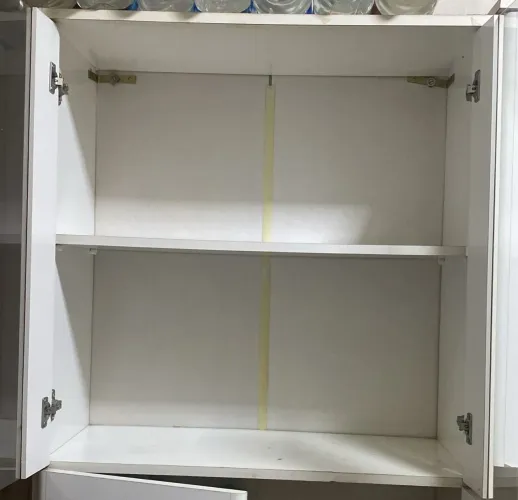 Armário de Cozinha Branco com Vidro - Conservado