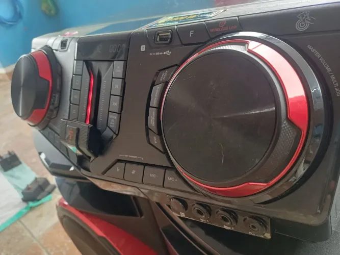 Mini System LG XBOOM 1800W RMS efeitos Dj