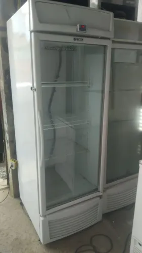Freezer vertical