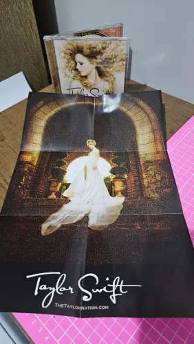 [Importado Raro com pôster mosaico] CD Fearless - Taylor Swift 