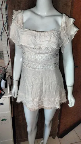 Vestido curto modinha veste M