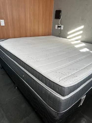 Cama box Ortobom Absolut Spring Queen