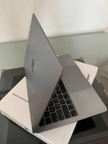 Apple MacBook Air 13.6", M2 8GB 256GB
