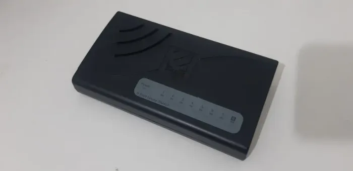Hub Switch Encore 8 portas ENH908-NWY 10/100Mbps usado testado funcionando com fonte