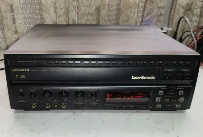 Ld Player Pioneer Cld-v820 Bom Estado Esta Com Leitura Ruim LEIA O ANUNCIO