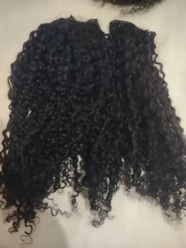 Vendo cabelo humano na tela 60 cm com 4 telas no total de r$ 450g. $550 cada tela