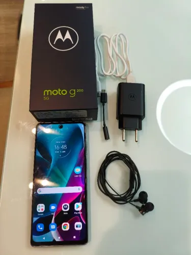 Celular Moto G200