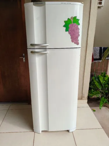 Geladeira Eletrolux dc49