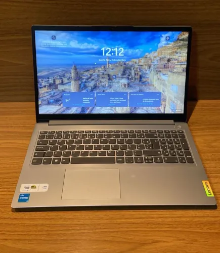 Notebook Lenovo i3 12th EXCELENTE 