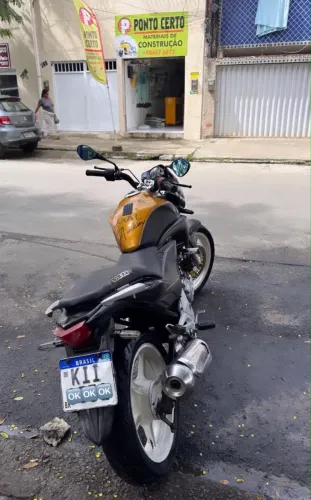 CB300 DEVE NADA,TODA BOA