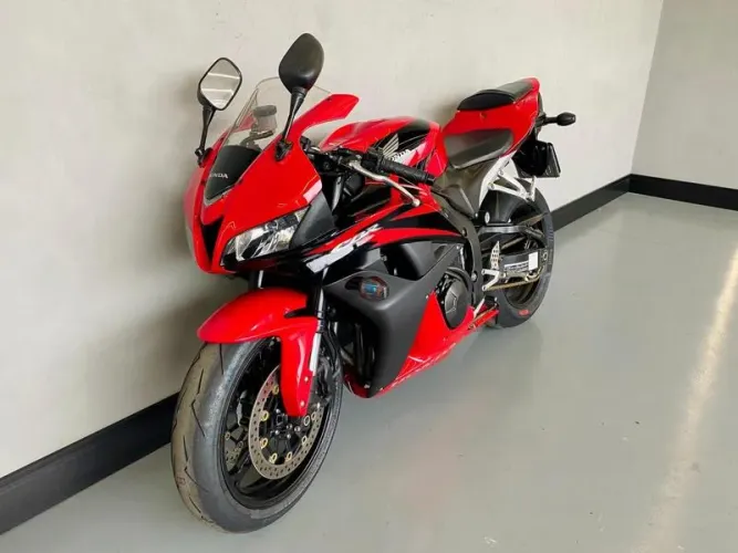 HONDA CBR 600 RR.