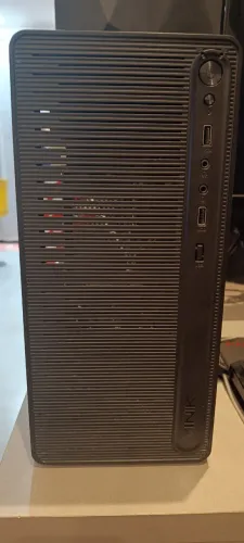 Computador com Intel Celeron G3900 @ 2.80GHz 8gb de RAM SSD 240gb e Placa de Vídeo R7 250X