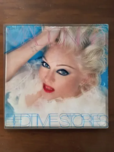 LP MADONNA: BED TIME STORIES.