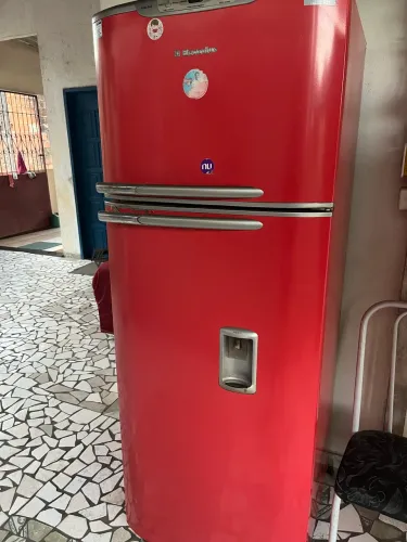 Geladeira eletrolux
