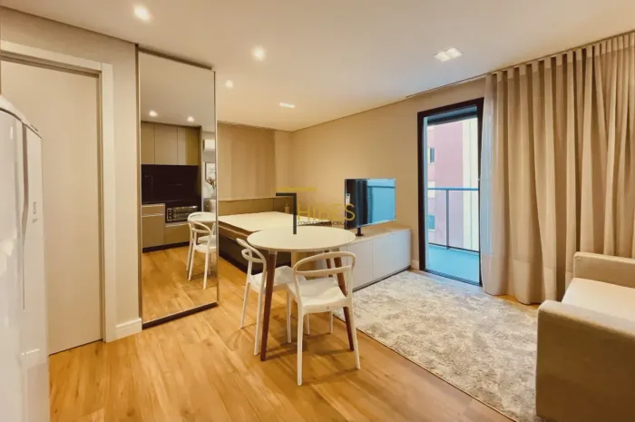 Apartamento bf 2211, Batel, 34 m² privativos, sacada, totalmente mobiliado, próx. shop cur