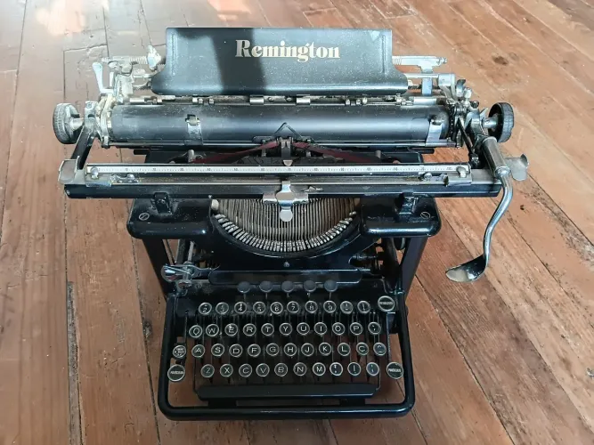 Máquina de Escrever Remington 1926 - Restauração