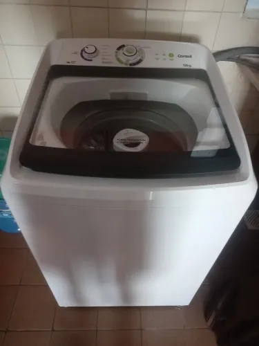 Máquina de lavar nova