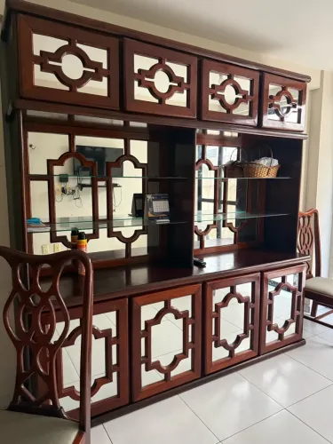 Conjunto mesa e armário 