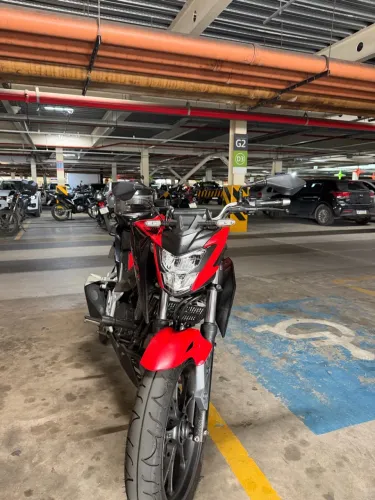 CB300F 2023 - PERFEITO ESTADO