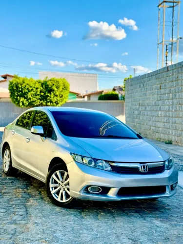 Honda Civic Sedan LXS 1.8/1.8 Flex 16V Aut. 4P 2014