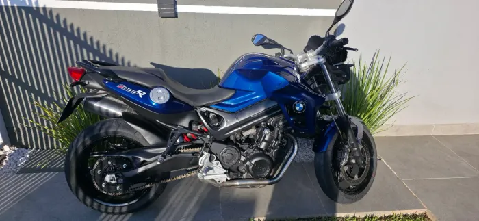 Linda BMW F800 R