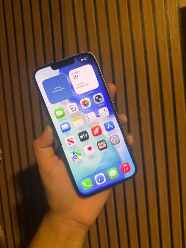 Vendo iPhone 13 de 128 gigas