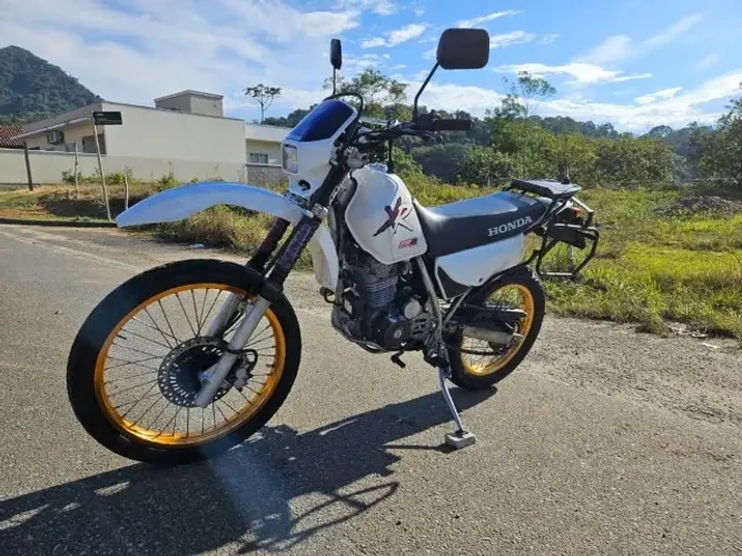 Honda XR 200R