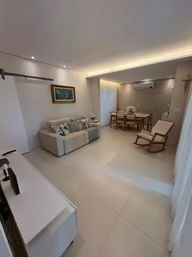 Casa para venda possui 195 metros quadrados com 4 quartos em Afogados - Recife - Pernambuc