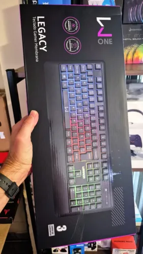 Teclado Gamer retro iluminado Legacy novo, lacrado, com garantia!