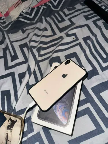 Celular iPhone XR
