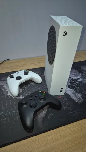 Xbox Series S 512GB Usado + 2 Controles | Ambos com Drift Leve