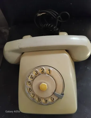 Telefone antigo de disco Siemens