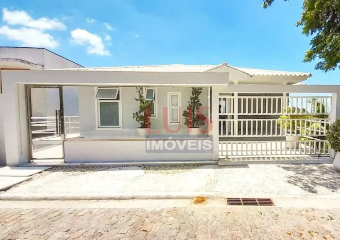 Casa com 4 dormitórios para alugar, 260 m² por R$ 13.978,00/mês - Camboinhas - Niterói/RJ