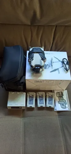 Dji Mini 4 Pro fly more Combo Plus SEM CONTROLE