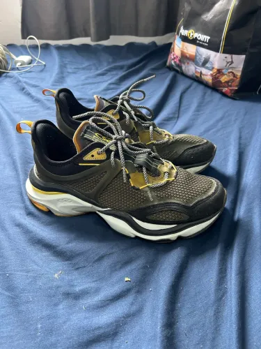 Tenis oakley e olympicus