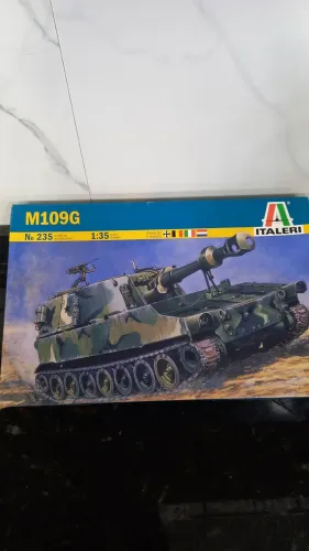 Kit plastimodelismo M109G escala 1:35