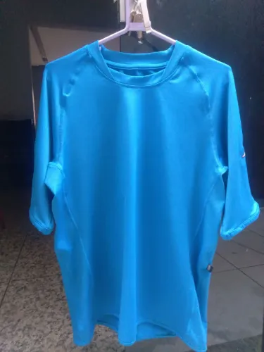 Camisa original Kappa tamanho G cor azul tecido bem flexível
