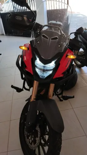 Honda CB 500X ABS 2024 | 9.800 km | Único Dono | Revisões na Concessionária