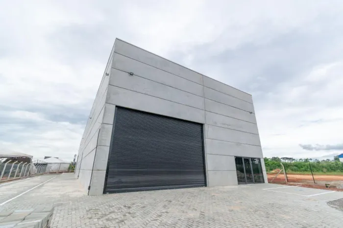Barracão industrial para alugar no Vila Ferrari - Condomínio Industrial Pioneiro