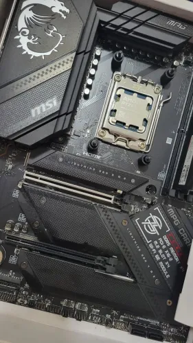Kit upgrade am5 7 9800x3d mais b650 top