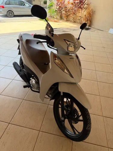 Honda Biz 125 EX/ 125 EX Flex 2025