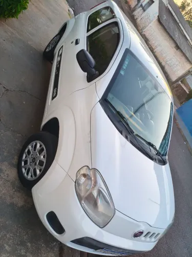 Fiat Uno Vivace Celeb. 1.0 EVO F. Flex 8V 3P 2014