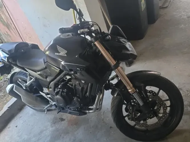 Honda CB 500f 2023