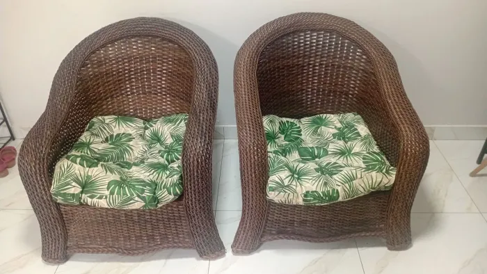 2 poltronas fibra sintética ( 600 reais as duas)